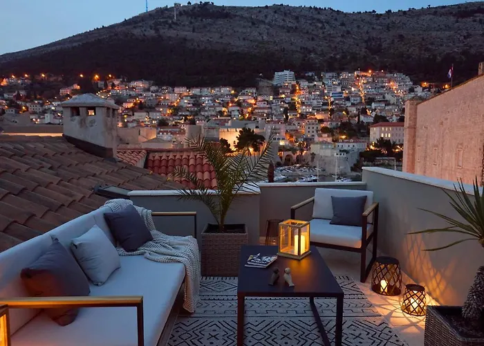 Villa Inside The Old Town With Private Terrace And Floor Heating